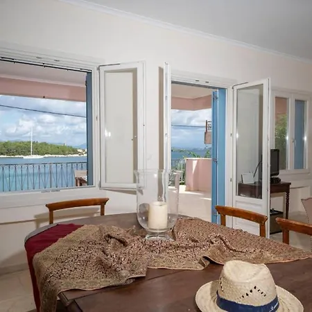 Paradise House Apart2, 5min Walking Distance To Center Apartment Fiskardo