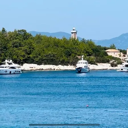 Paradise House Apart2, 5min Walking Distance To Center Apartment Fiskardo